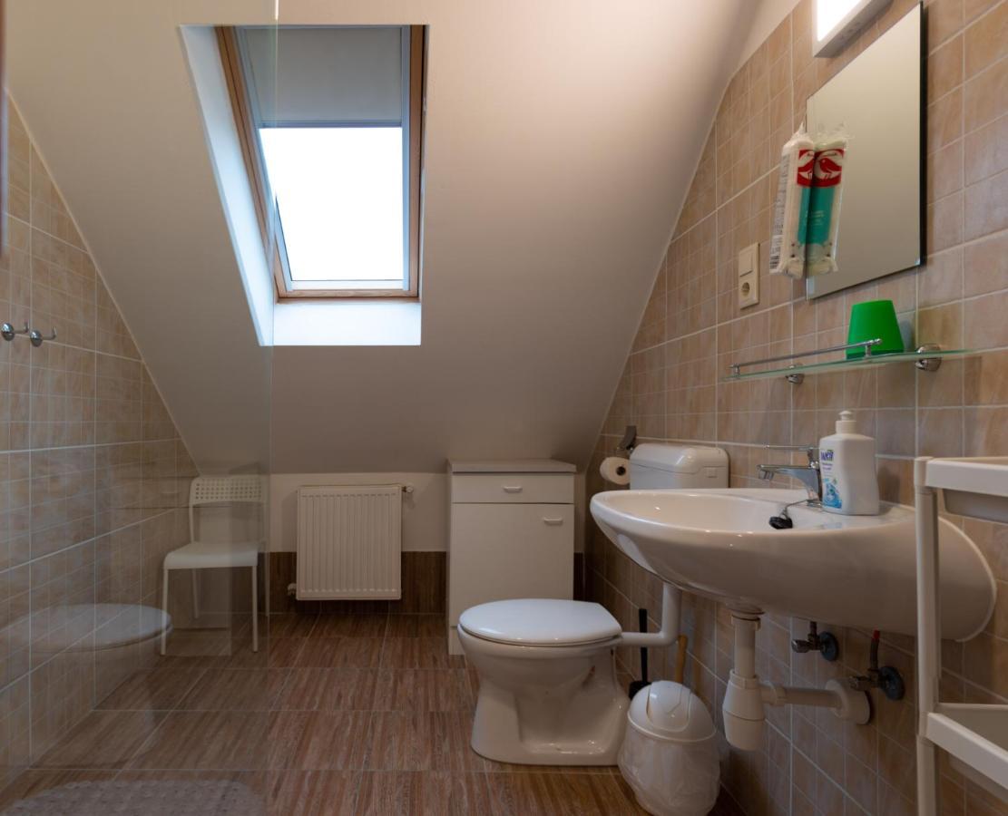 Poroszlay Apartman Дебрецен Экстерьер фото